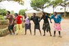 tanzende Madechen in Lusaka