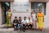 Indien: Don Bosco-Team am Bahnhof Bangalore