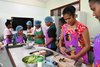 Papua-Neuguinea: Mädchen in der Koch-Ausbildung
