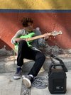 Mexiko: Junge mit E-Gitarre